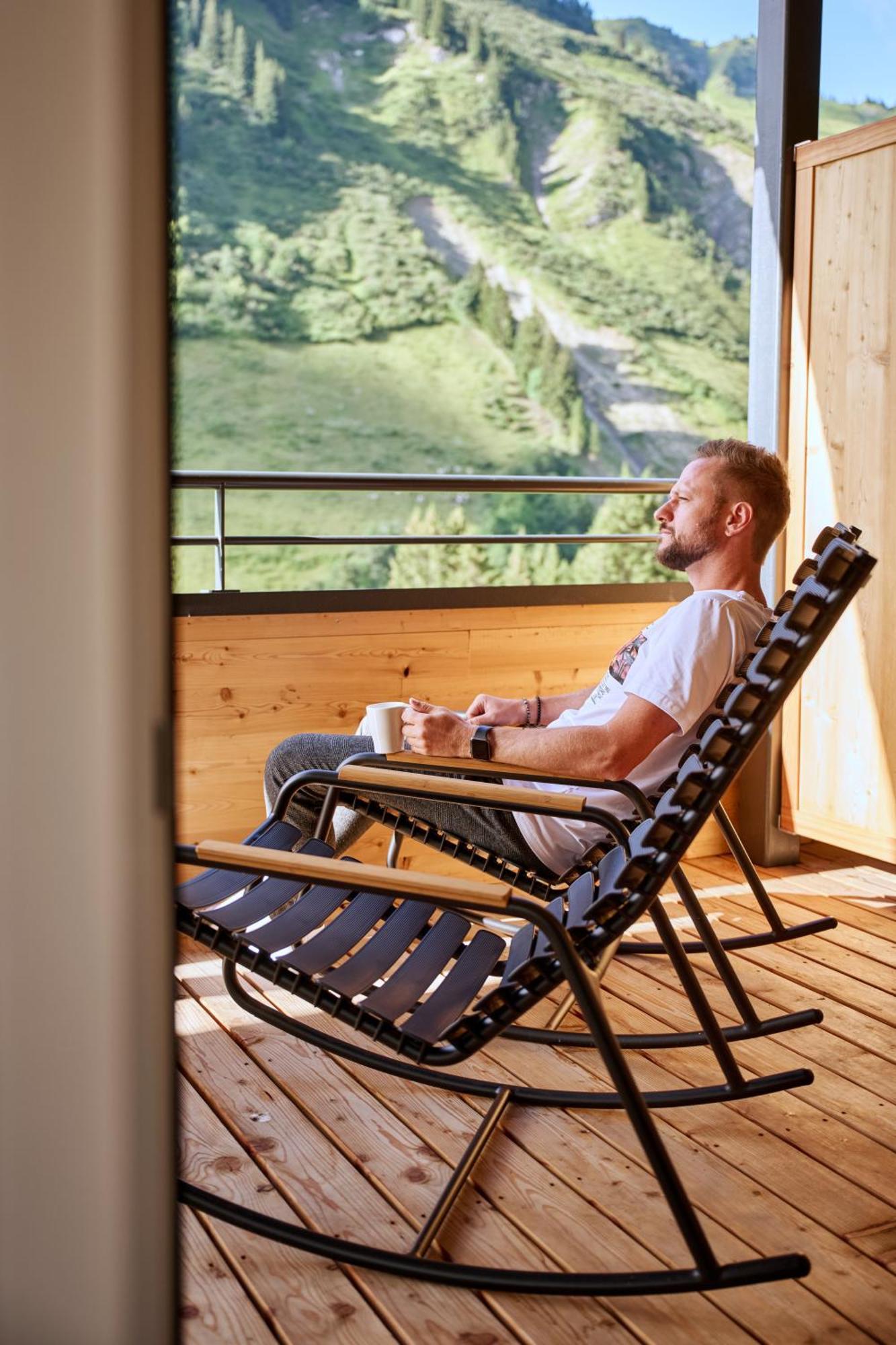 Alpenstolz Damuels Haus 1 - Stilvoll Urlauben In Den Bergen Apartment Exterior photo