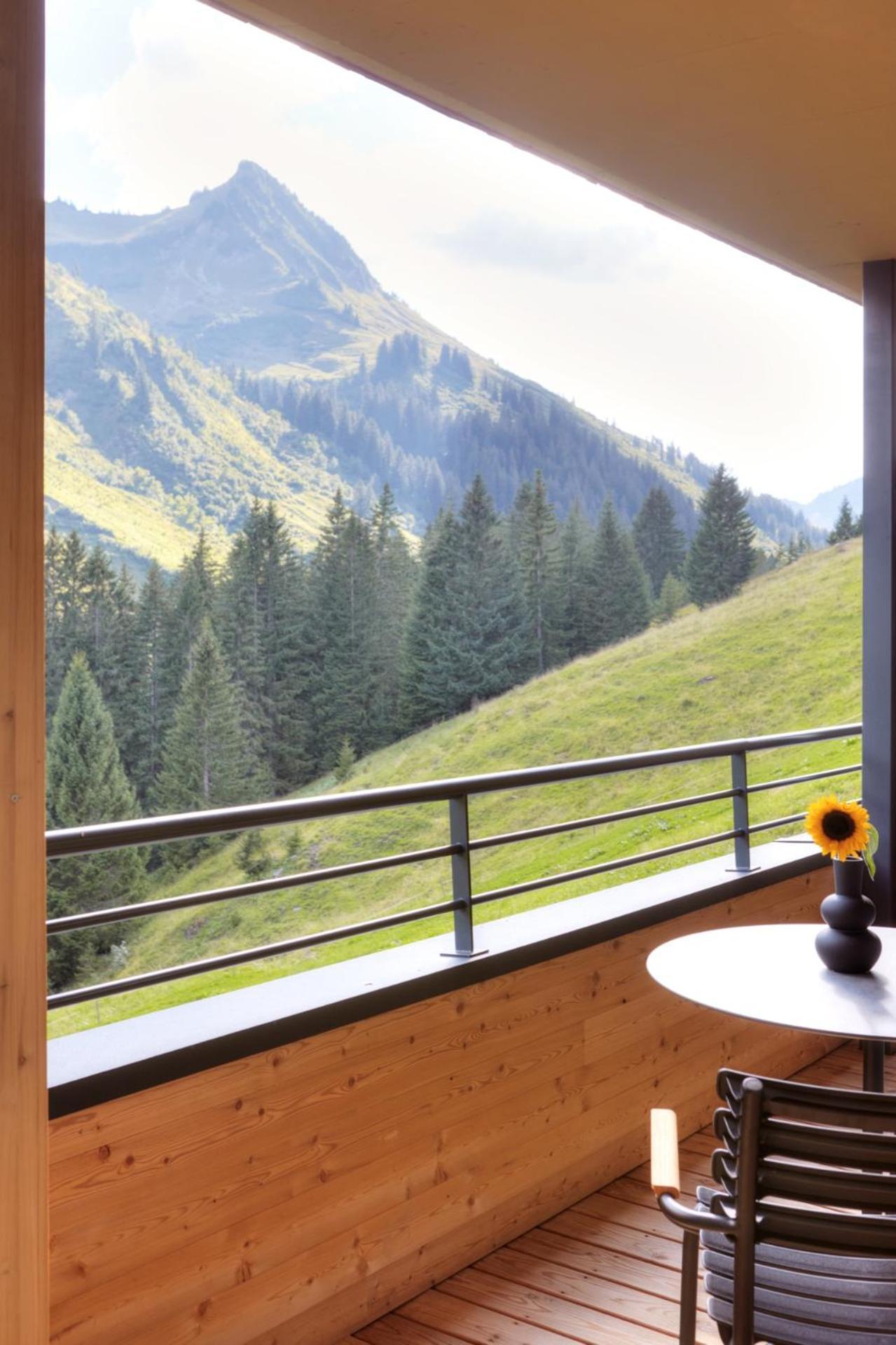 Alpenstolz Damuels Haus 1 - Stilvoll Urlauben In Den Bergen Apartment Exterior photo